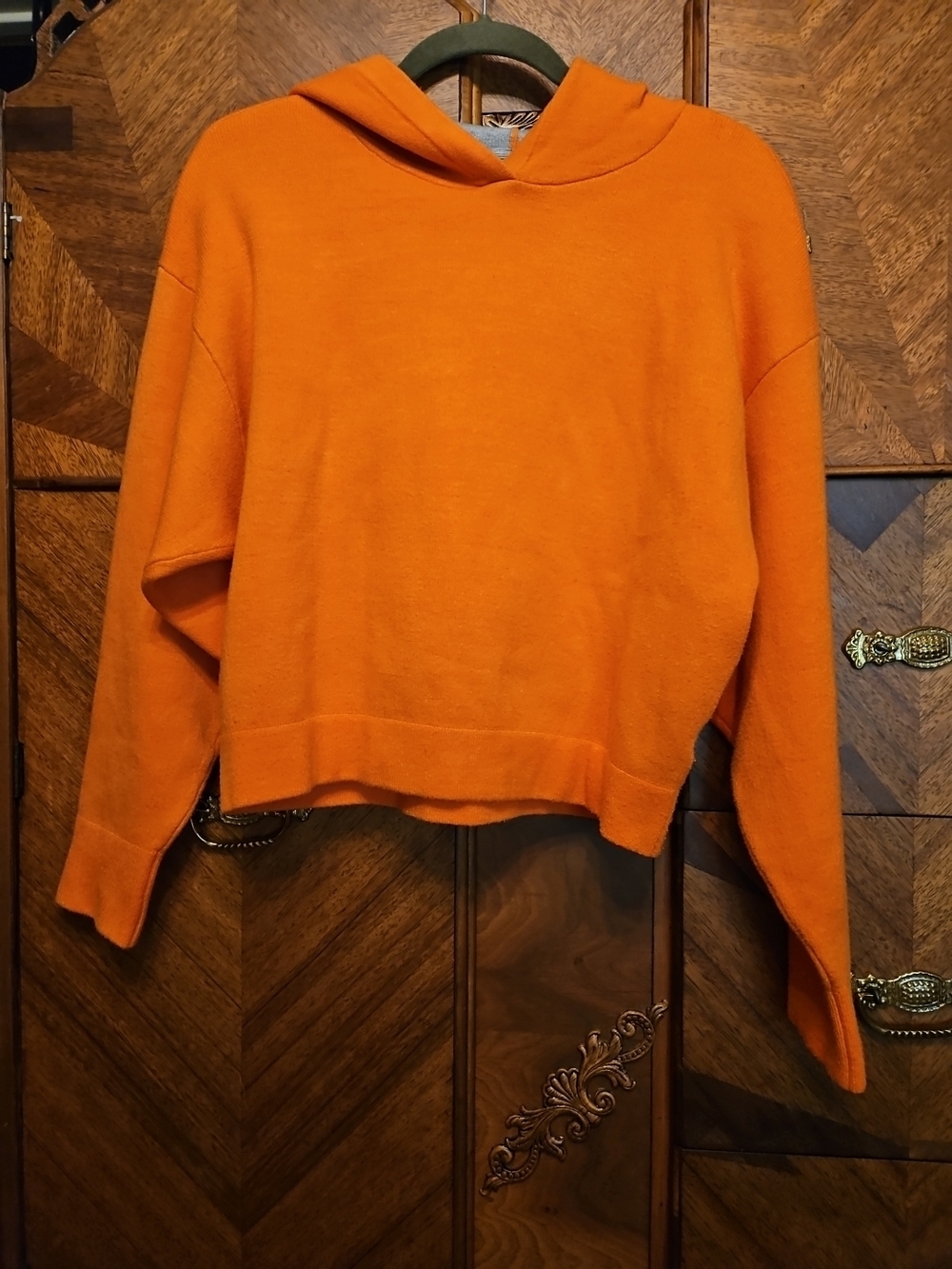 Maeve Anthropology Size Medium Womens Cozy Orange Cropped Hoodie Sweatshirt